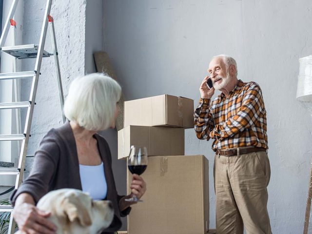 https://www.mycheapremovals.co.uk/wp-content/uploads/2025/08/DIY-vs-Professional-Removals-to-France-640x480.jpg